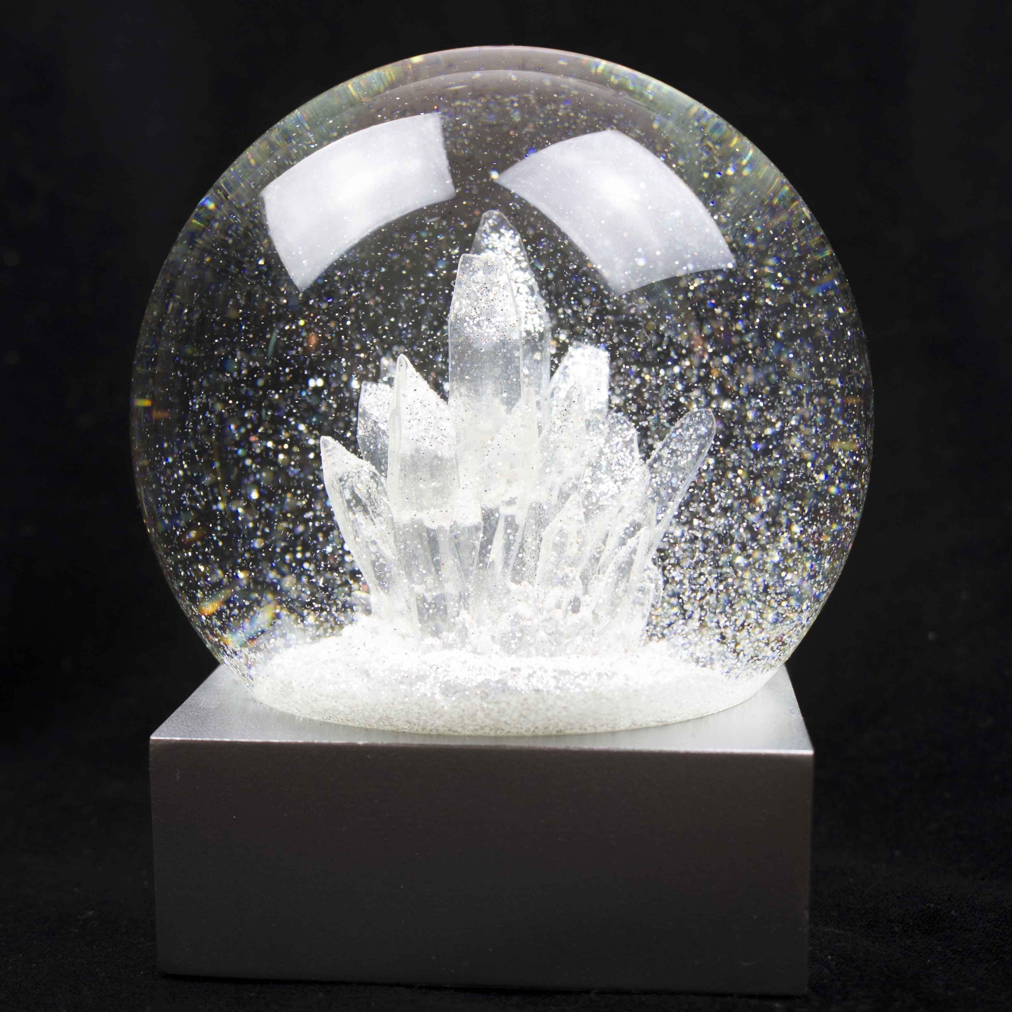 Cool Snow Globes Crystals Snekugle