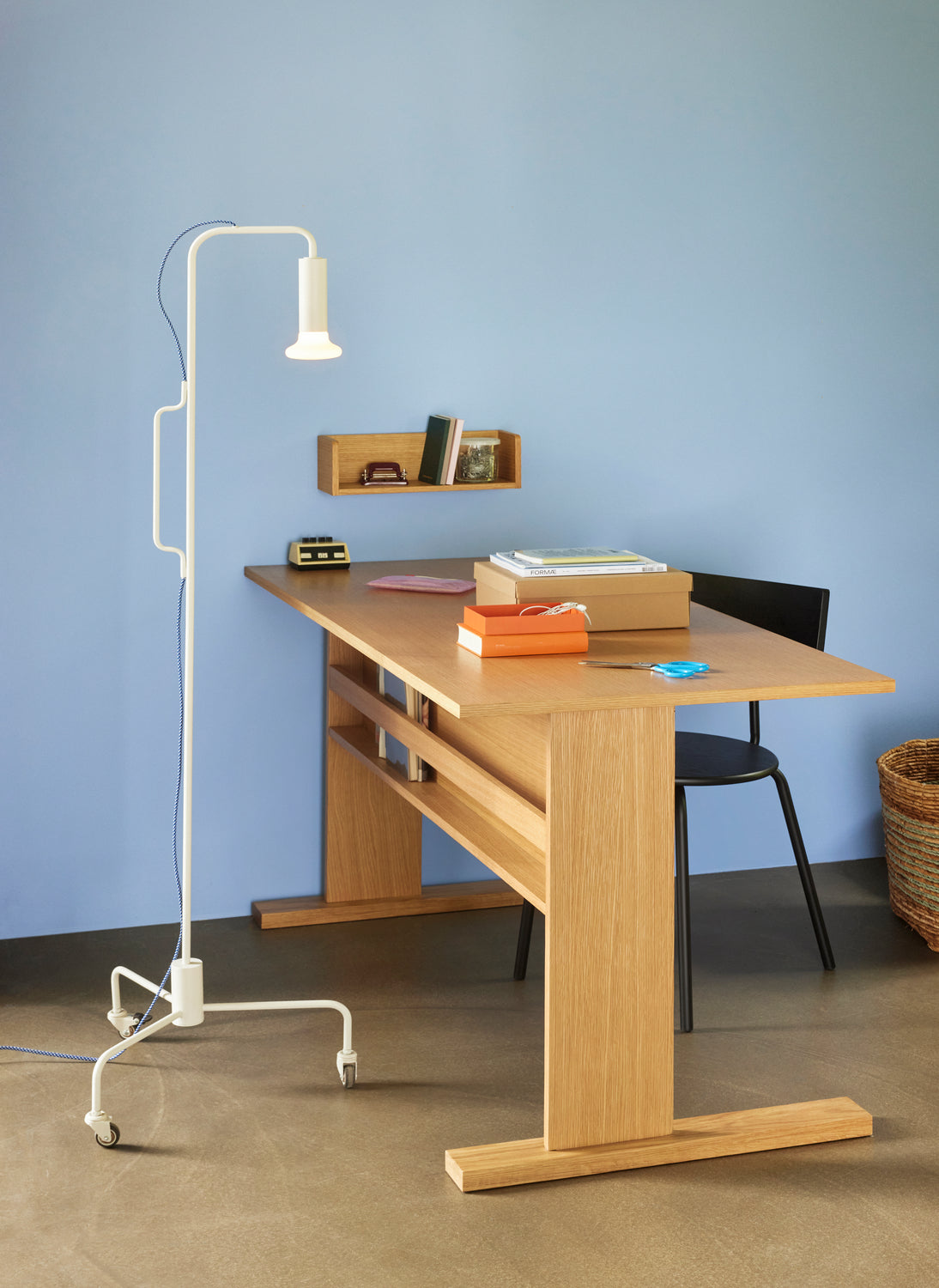 Hübsch Iso Floor Lamp, Light Grey