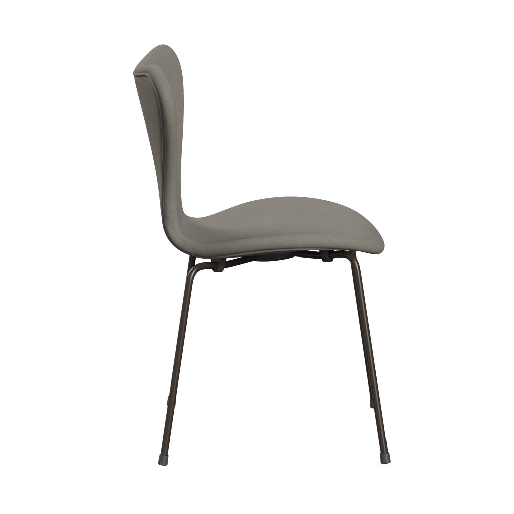 Fritz Hansen 3107 Stol Fuldpolstret, Brown Bronze/Comfort Grå (C60003)