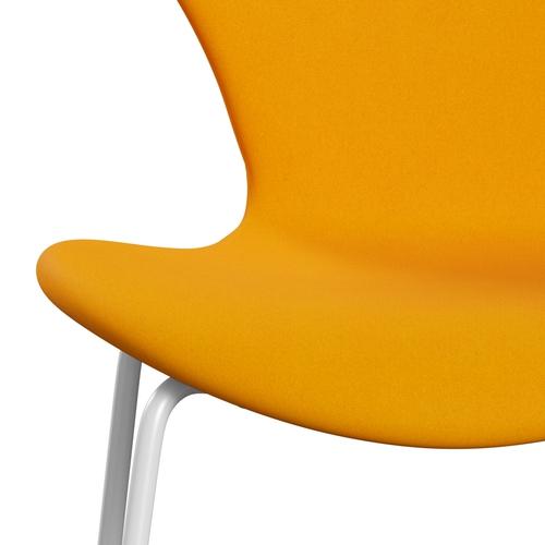 Fritz Hansen 3107 Stol Fuldpolstret, Hvid/Divina Orange (Div426)