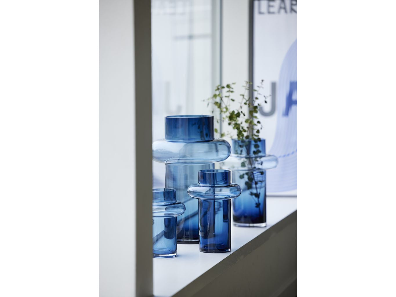 Lyngby Glas Tube Vase H: 25 Cm, Mørkeblå