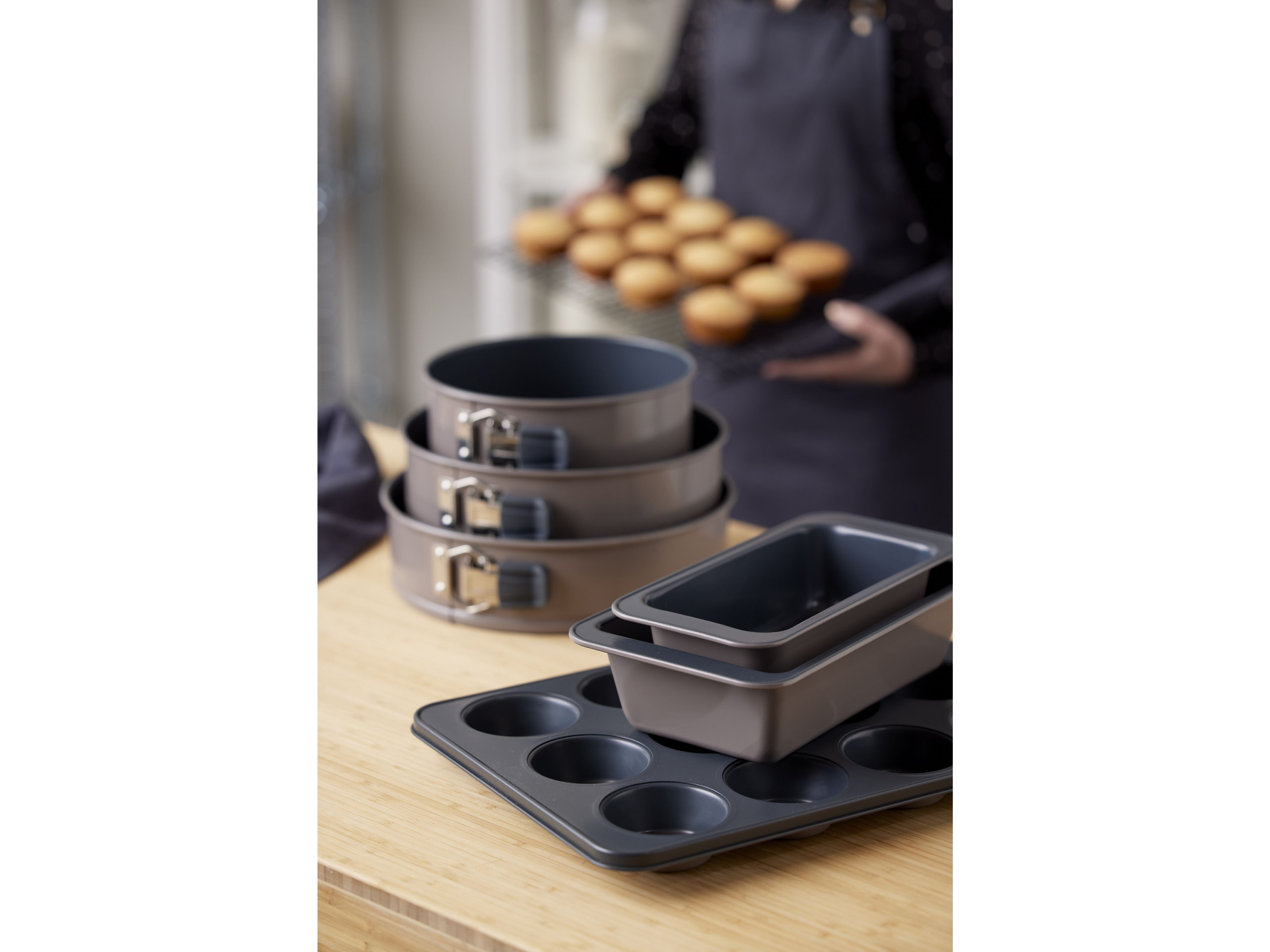 [product_category]-Blomsterbergs Cake Tin Latte, ø 26 Cm-Blomsterbergs-5722000309031-30903-BLO-10