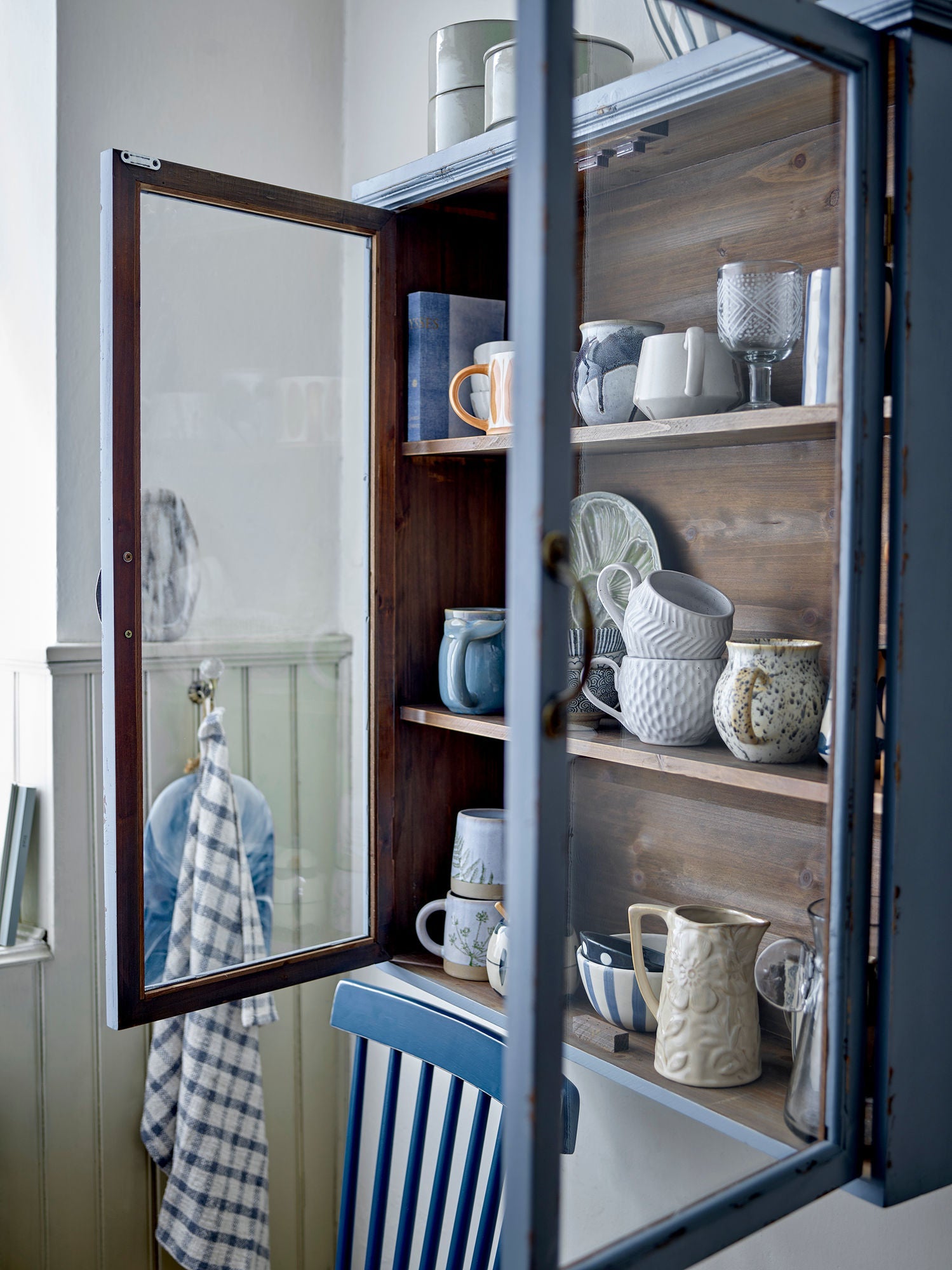 Creative Collection Hazem Cabinet, Blue, Firwood
