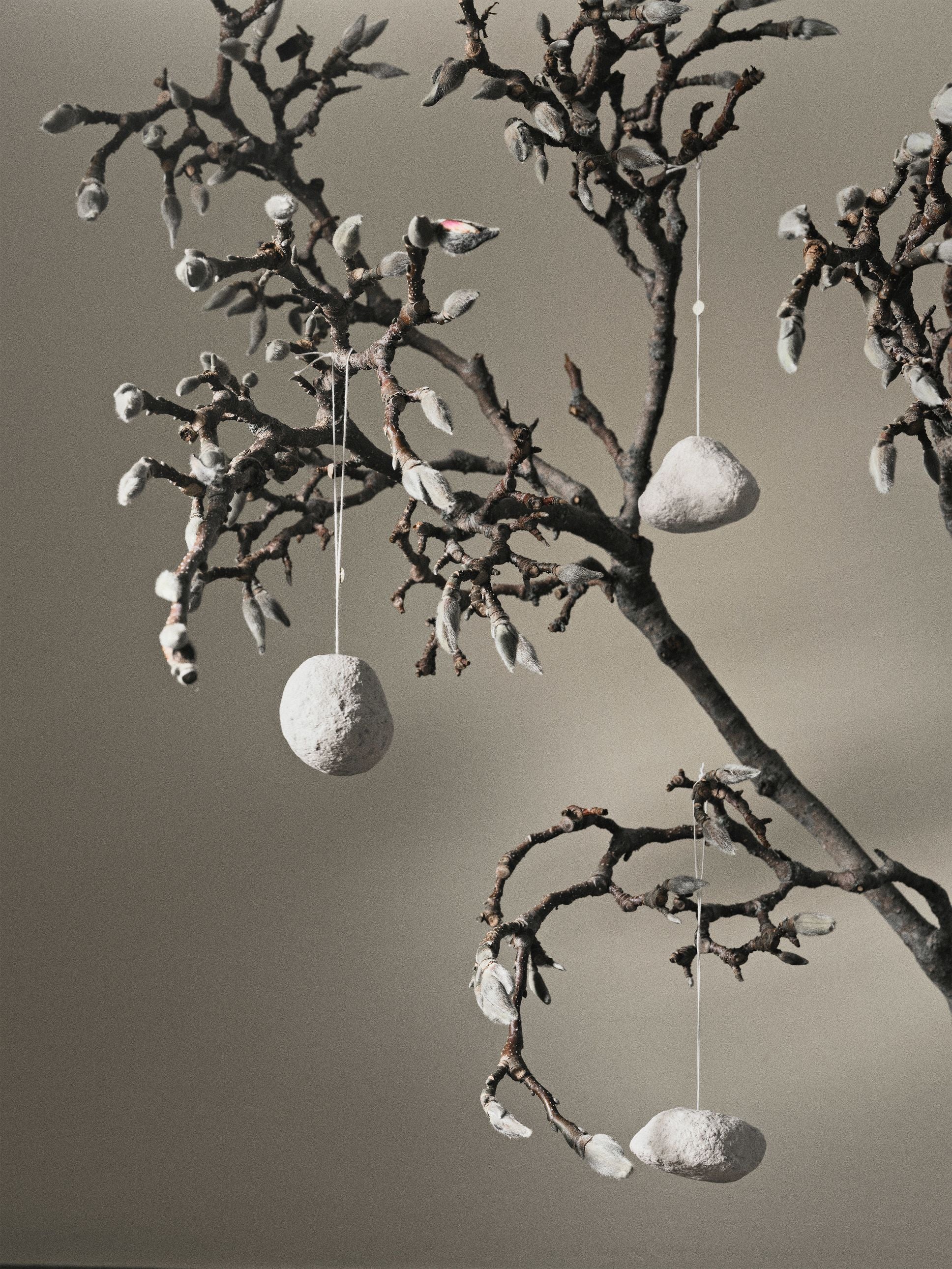 Ferm Living Snowball Christmas Ornamenter Set med 3 hvide