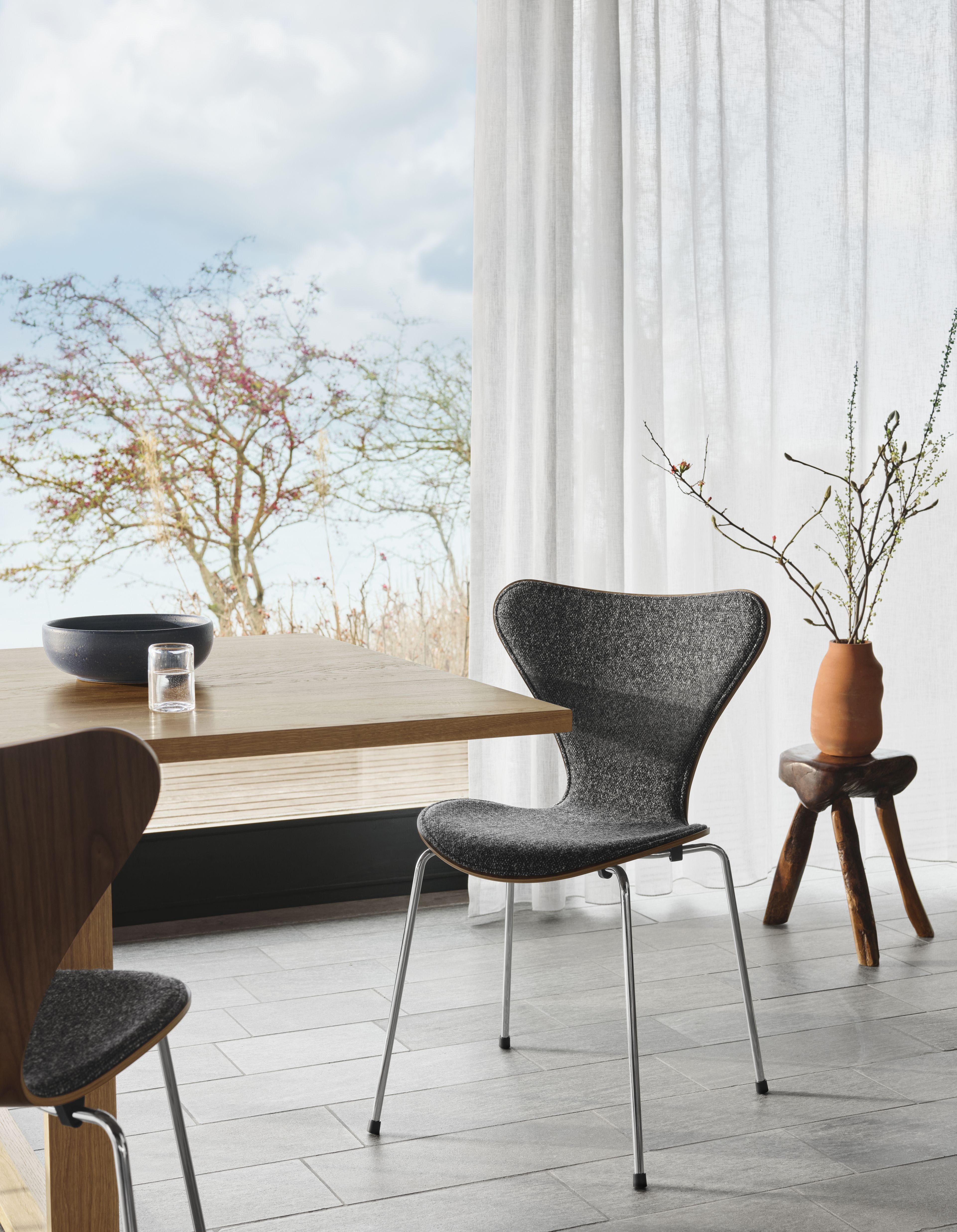 [product_category]-Fritz Hansen Series 7 Armchair, Front Upholstery With Vanir Fabric Anniversary Collection-Fritz Hansen-3207-Anniversary-Vanir-Granite-Brown-FRI-5