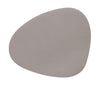 Lind Dna Curve Placemat Serene Leather M, Ash Grey