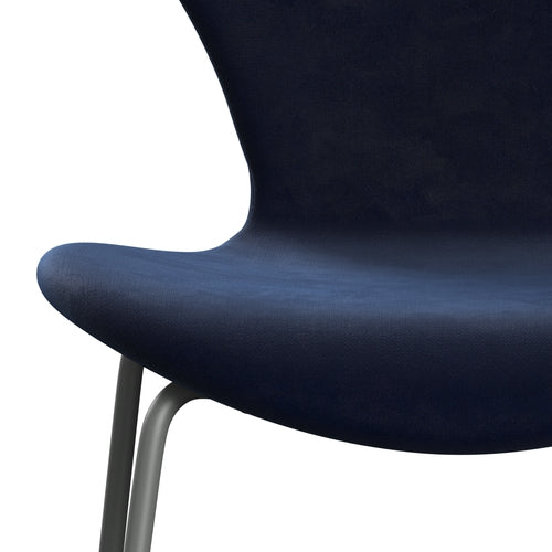 Fritz Hansen 3107 Chair Full Upholstery, Silver Grey/Belfast Velvet Midnight Blue