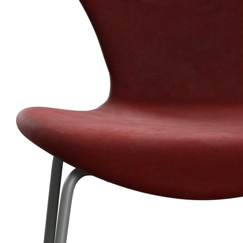 Fritz Hansen 3107 Chair Full Upholstery, Silver Grey/Belfast Velvet Autumn Red